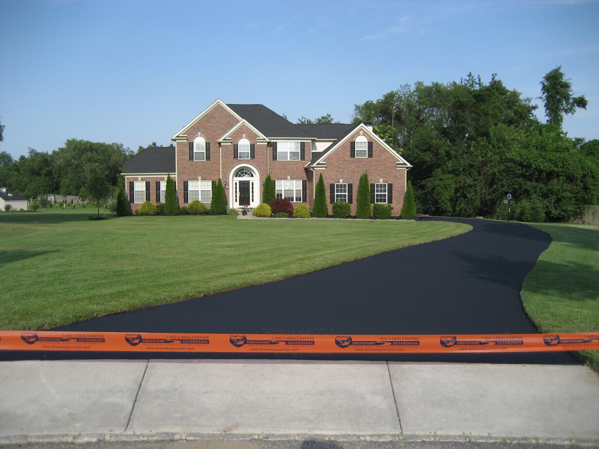 Professional Driveway Seal Coating